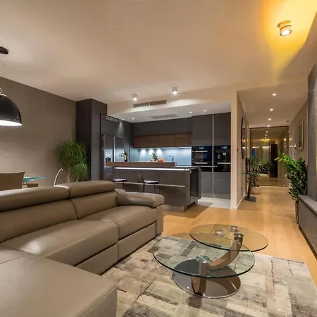 Apartment Luxury Gabriela With Pool